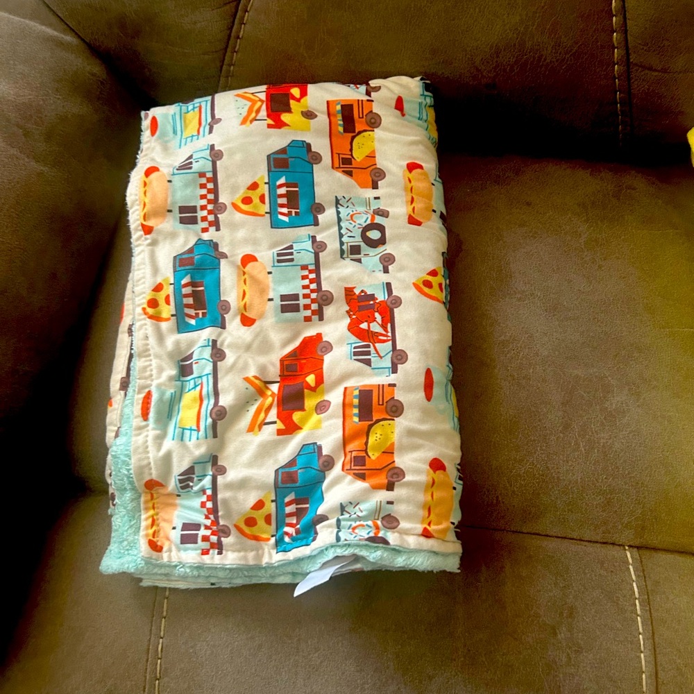 Children’s Taco Truck in Milky blanket